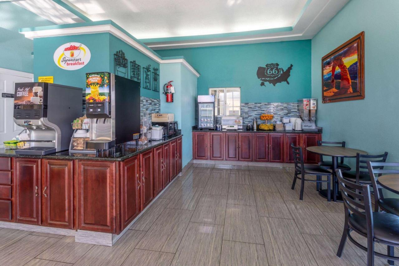 Super 8 By Wyndham Nau/downtown Conference Center Motel 2*