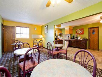 Super 8 By Wyndham Nau/downtown Conference Center 2*